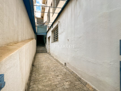 Image 52 - 1030007