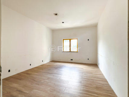 Image 30 - 1030007