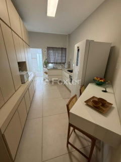 Image 42 - 1030016