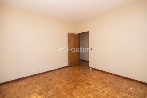 Image 40 - 1030017