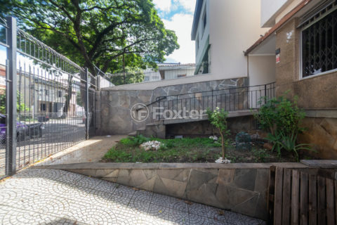 Image 33 - 1030017