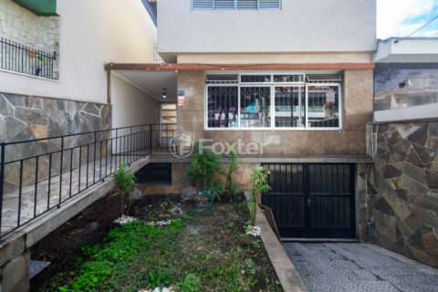 Image 32 - 1030017