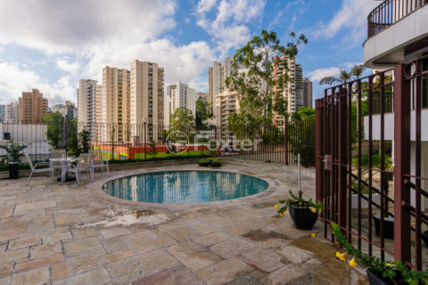Image 31 - 1030019