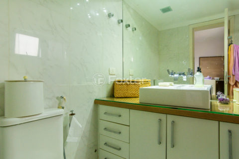 Image 22 - 1030019