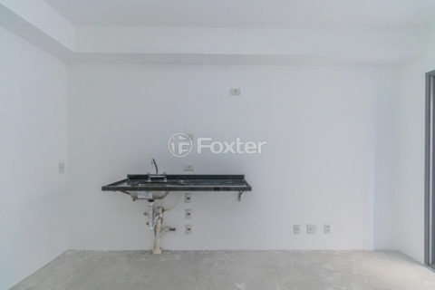 Image 4 - 1030027