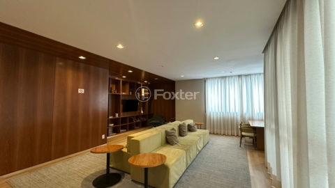 Image 32 - 1030039