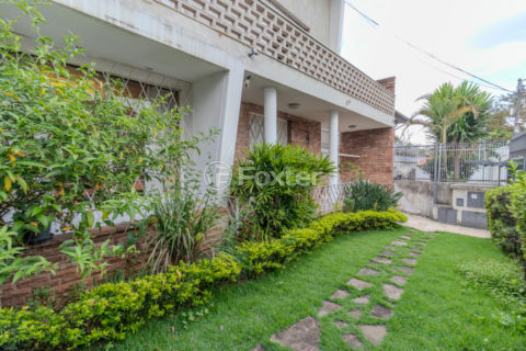 Image 27 - 1030043