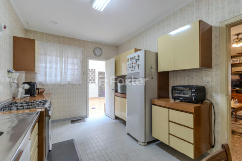 Image 15 - 1030043
