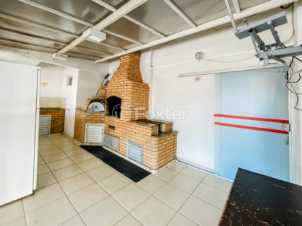 Image 34 - 1030044