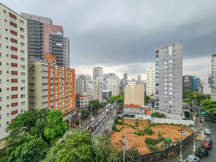 Image 41 - 1030044