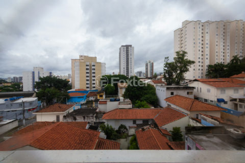 Image 22 - 1030047