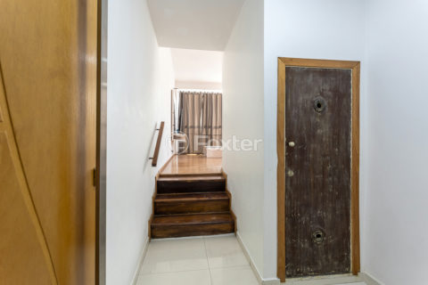 Image 36 - 1030055