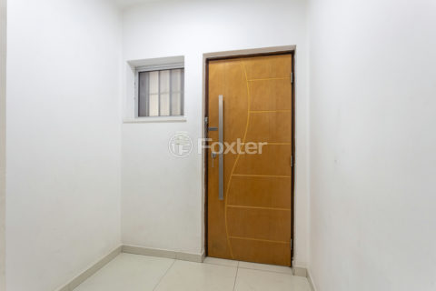 Image 35 - 1030055