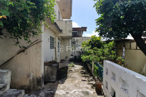 Image 16 - 1030058