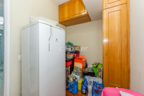 Image 30 - 1030059