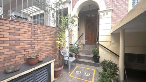 Image 33 - 1030066