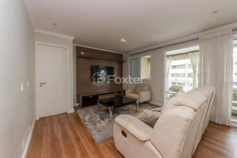 Image 4 - 1030071