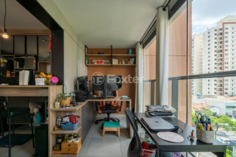 Image 8 - 1030072
