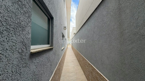 Image 8 - 1030075