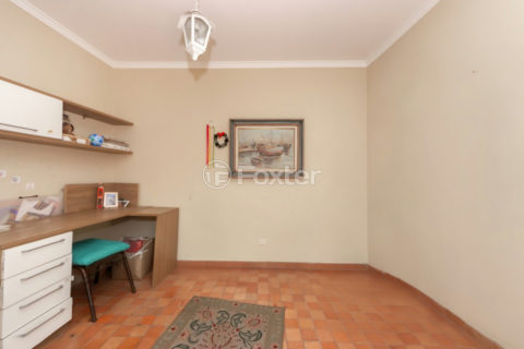 Image 34 - 1030076
