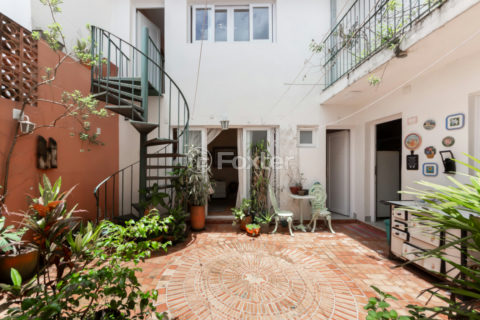 Image 32 - 1030076