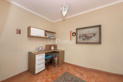 Image 33 - 1030076