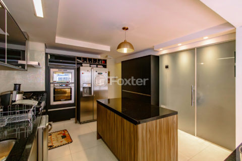 Image 7 - 1030084