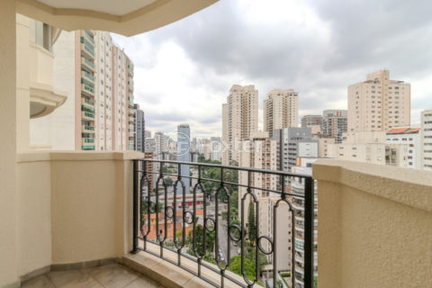 Image 39 - 1030085