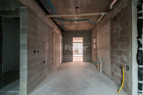 Image 31 - 1030090