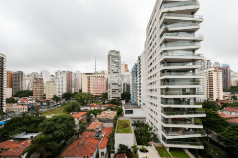 Image 35 - 1030090