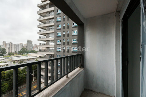 Image 22 - 1030090