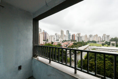 Image 21 - 1030090