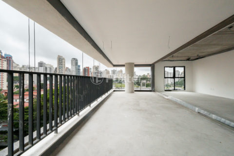 Image 2 - 1030090