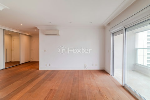 Image 35 - 1030096