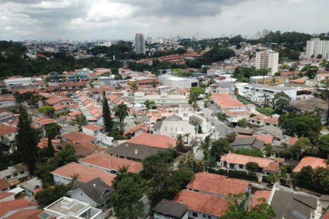 Image 70 - 1030104