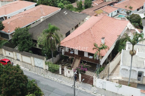 Image 62 - 1030104