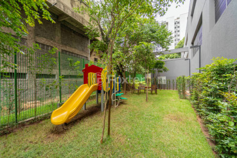 Image 45 - 1030105