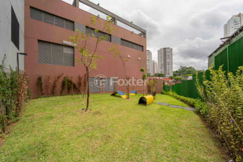 Image 46 - 1030105