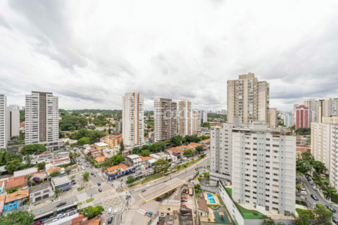 Image 6 - 1030105