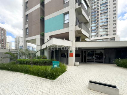 Image 35 - 1030111