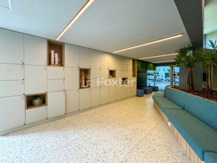 Image 32 - 1030111