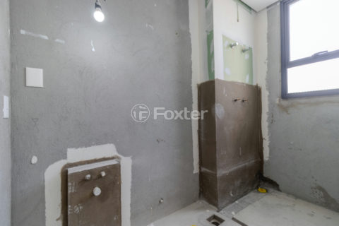 Image 28 - 1030112
