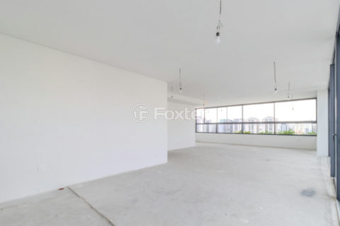 Image 40 - 1030112