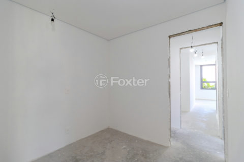 Image 31 - 1030112