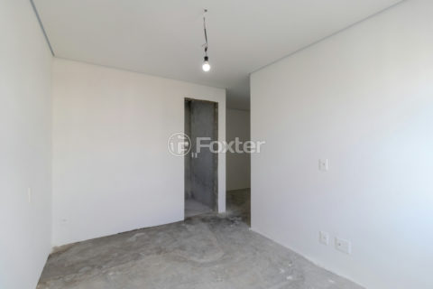 Image 33 - 1030112