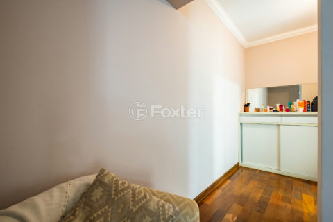 Image 60 - 1030117