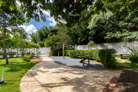 Image 32 - 1030135