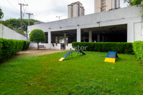 Image 34 - 1030135