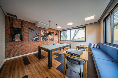 Image 34 - 1030138