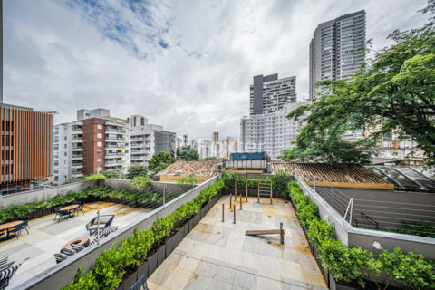 Image 14 - 1030138